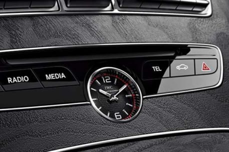 Đồng hồ Analog IWC dành cho Mercedes Benz Được phân phối bởi Độ Xe Long Thịnh