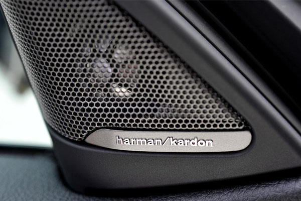 Loa Harman Kardon dành cho BMW được phân phối bởi Độ Xe Long Thịnh